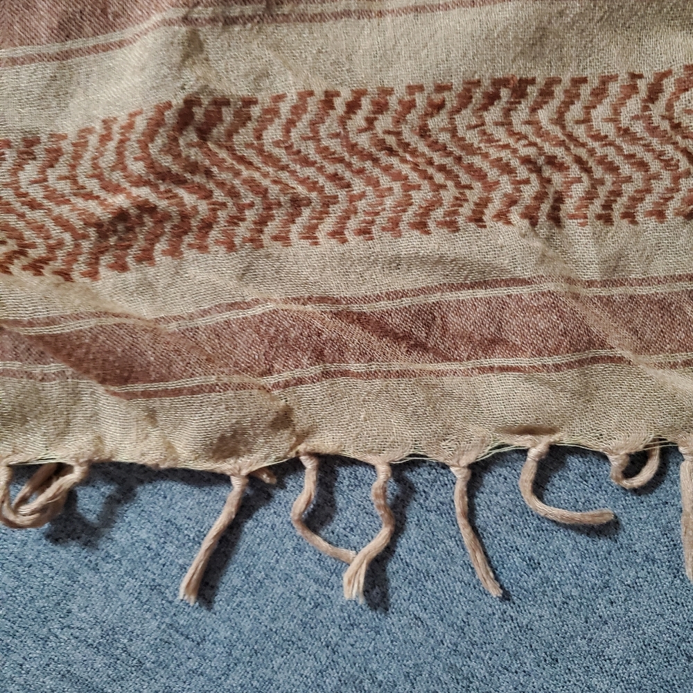 Scarf - Picture 3 of 4